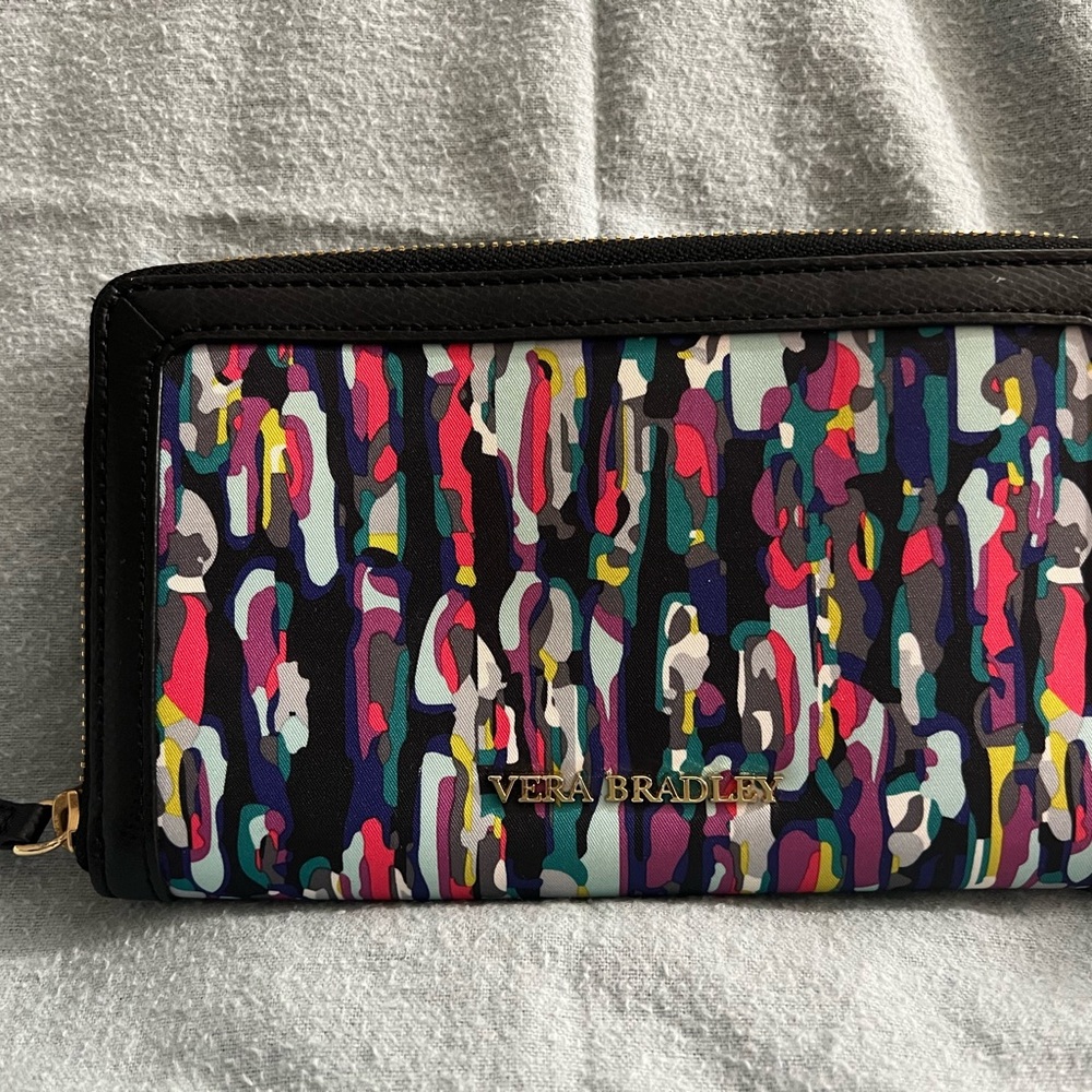 Vera Bradley Black Multicolor Abstract Wallet